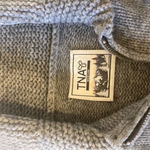 TNA wool full zip sweater size Medium - Picture 2 of 3